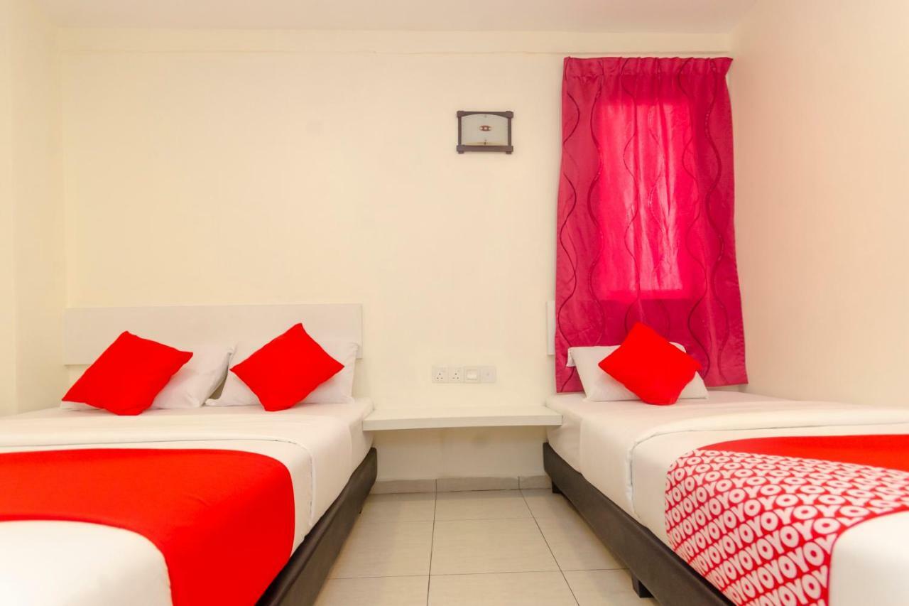 Oyo 1010 Skudai Hotel Eksteriør bilde