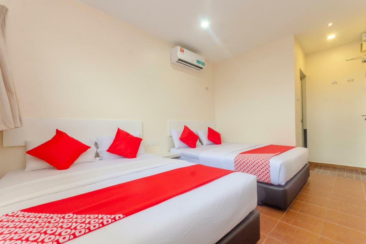Oyo 1010 Skudai Hotel Eksteriør bilde