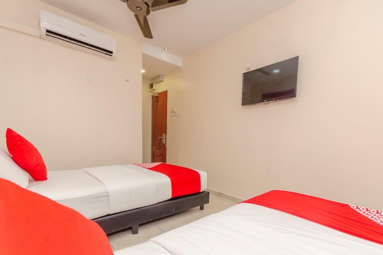 Oyo 1010 Skudai Hotel Eksteriør bilde