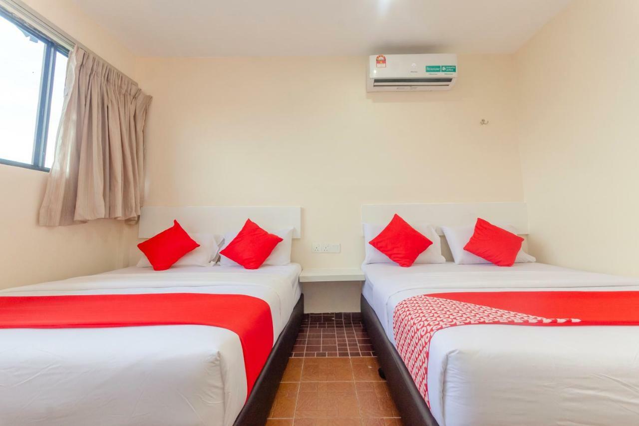Oyo 1010 Skudai Hotel Eksteriør bilde