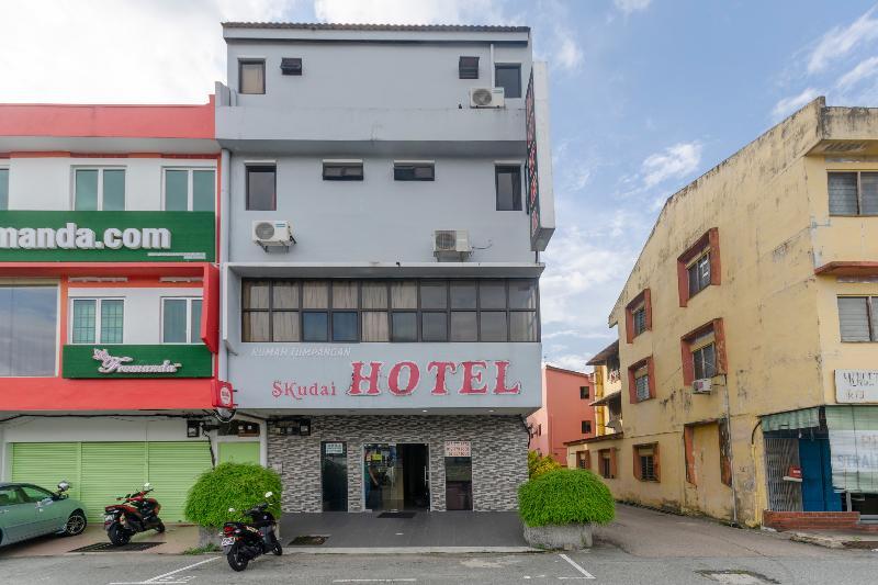 Oyo 1010 Skudai Hotel Eksteriør bilde
