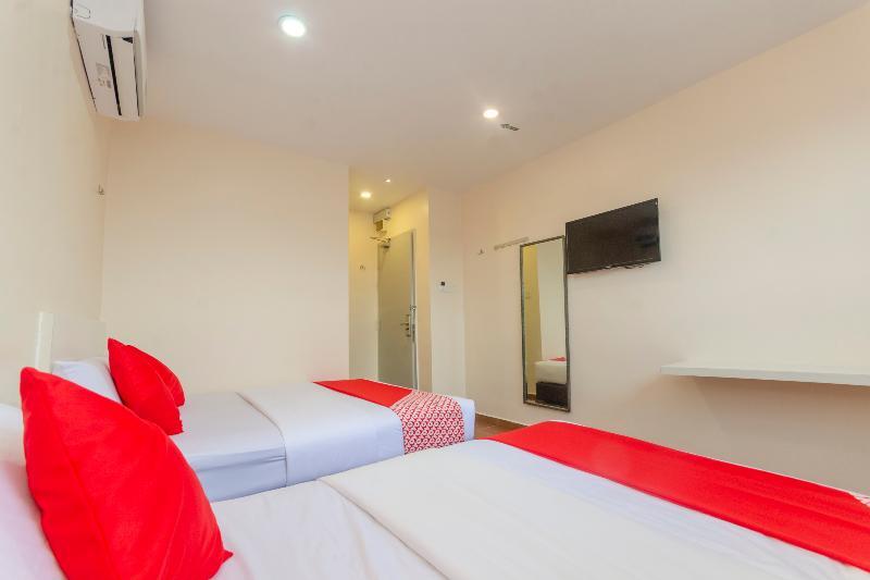 Oyo 1010 Skudai Hotel Eksteriør bilde