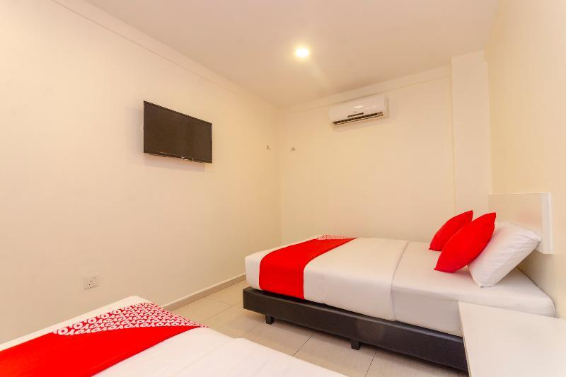 Oyo 1010 Skudai Hotel Eksteriør bilde