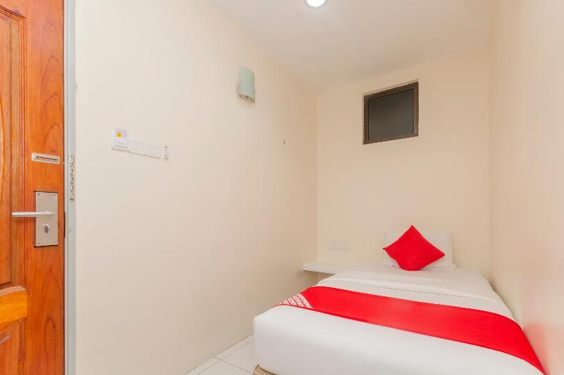 Oyo 1010 Skudai Hotel Eksteriør bilde
