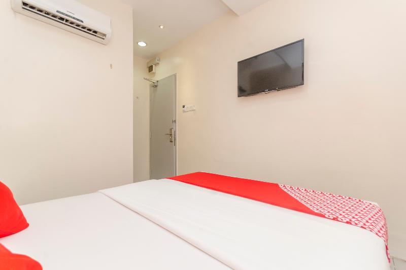 Oyo 1010 Skudai Hotel Eksteriør bilde
