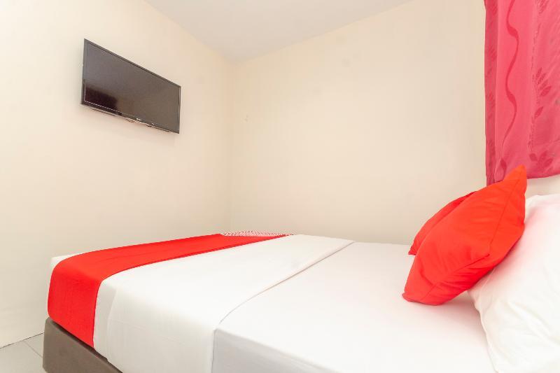 Oyo 1010 Skudai Hotel Eksteriør bilde