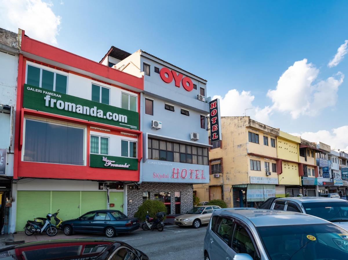 Oyo 1010 Skudai Hotel Eksteriør bilde